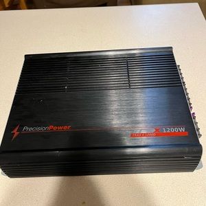 Precision power 1200 Watt amp